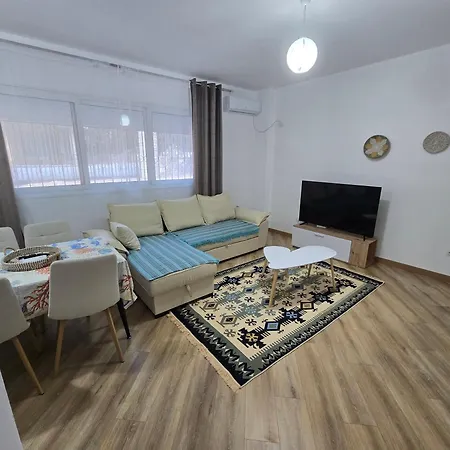 Julia's 1 Apartment Vlore